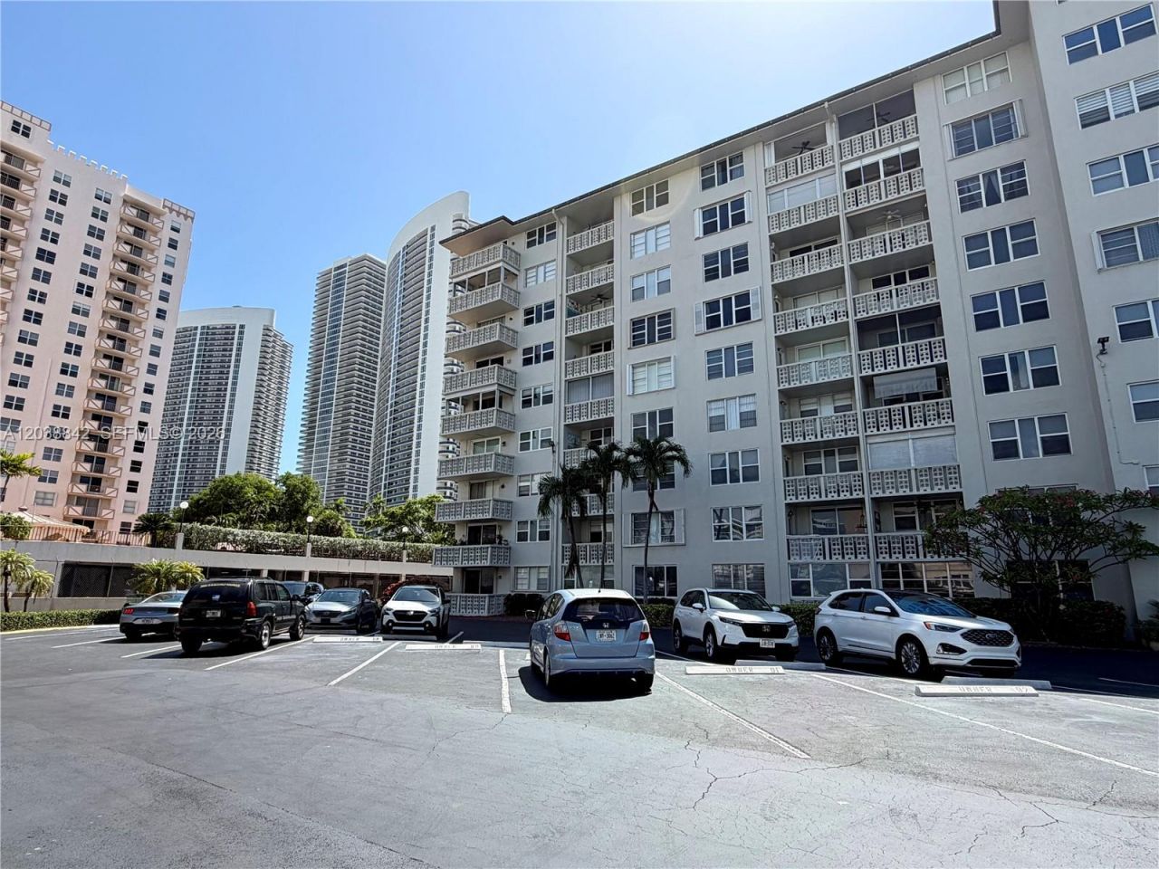 1893 S Ocean Dr, Unit 612, Hallandale Beach, FL 33009 Photo