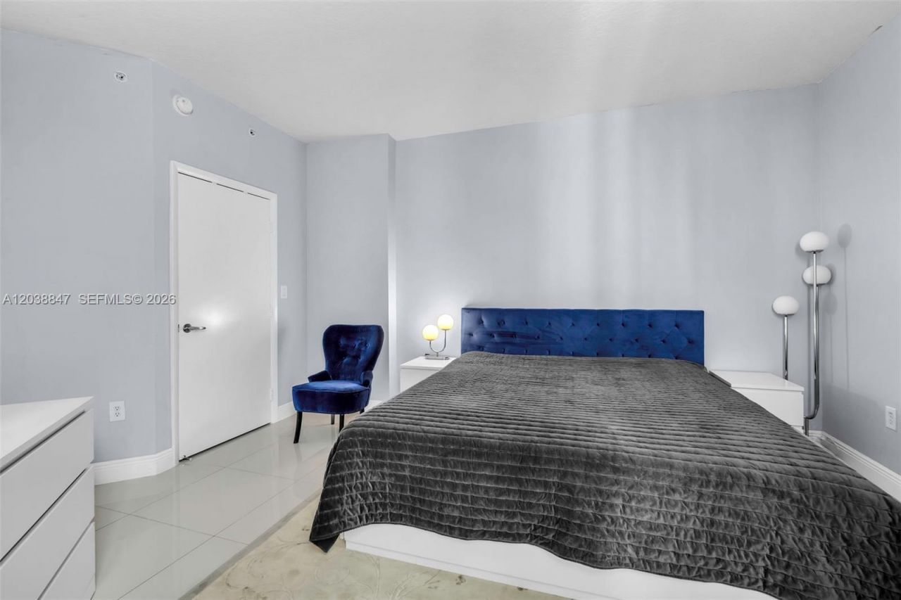 1900 N Bayshore Dr, Unit 3610, Miami, FL 33132 Photo