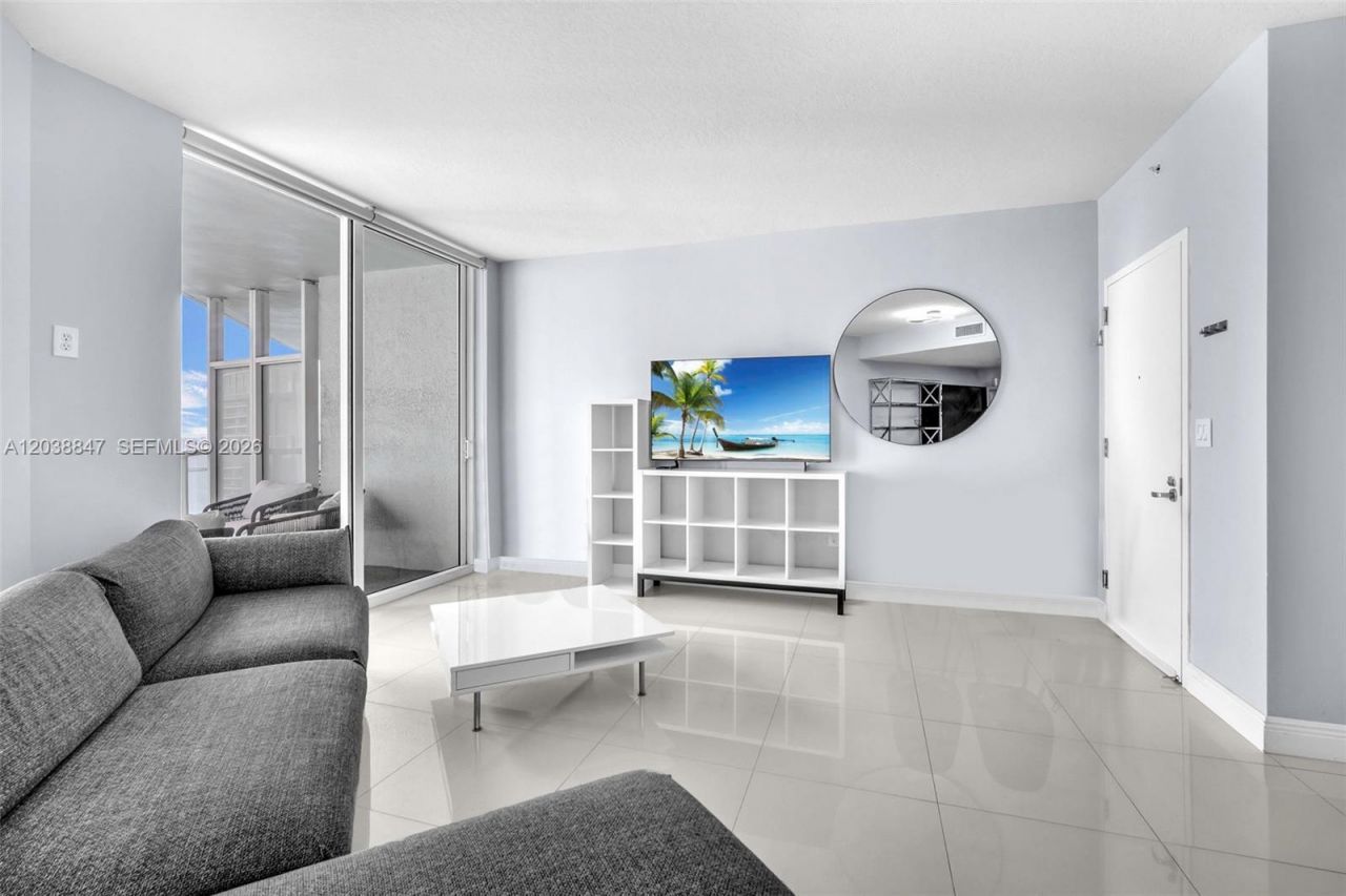 1900 N Bayshore Dr, Unit 3610, Miami, FL 33132 Photo