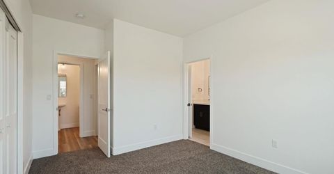 122 Gold Creek Ct, Valley Springs, CA 95252 Photo