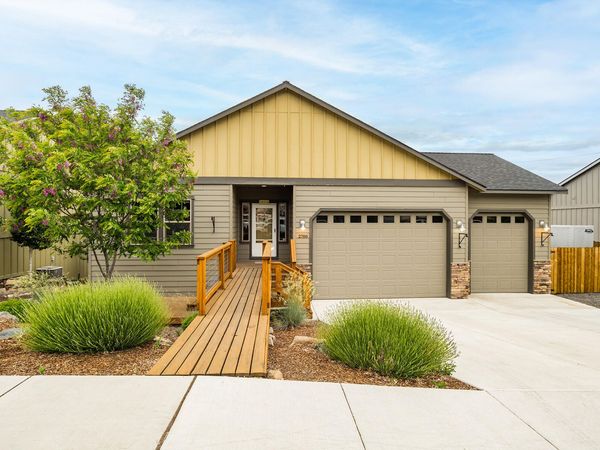 2788 SW 34th Street, Redmond, OR 97756