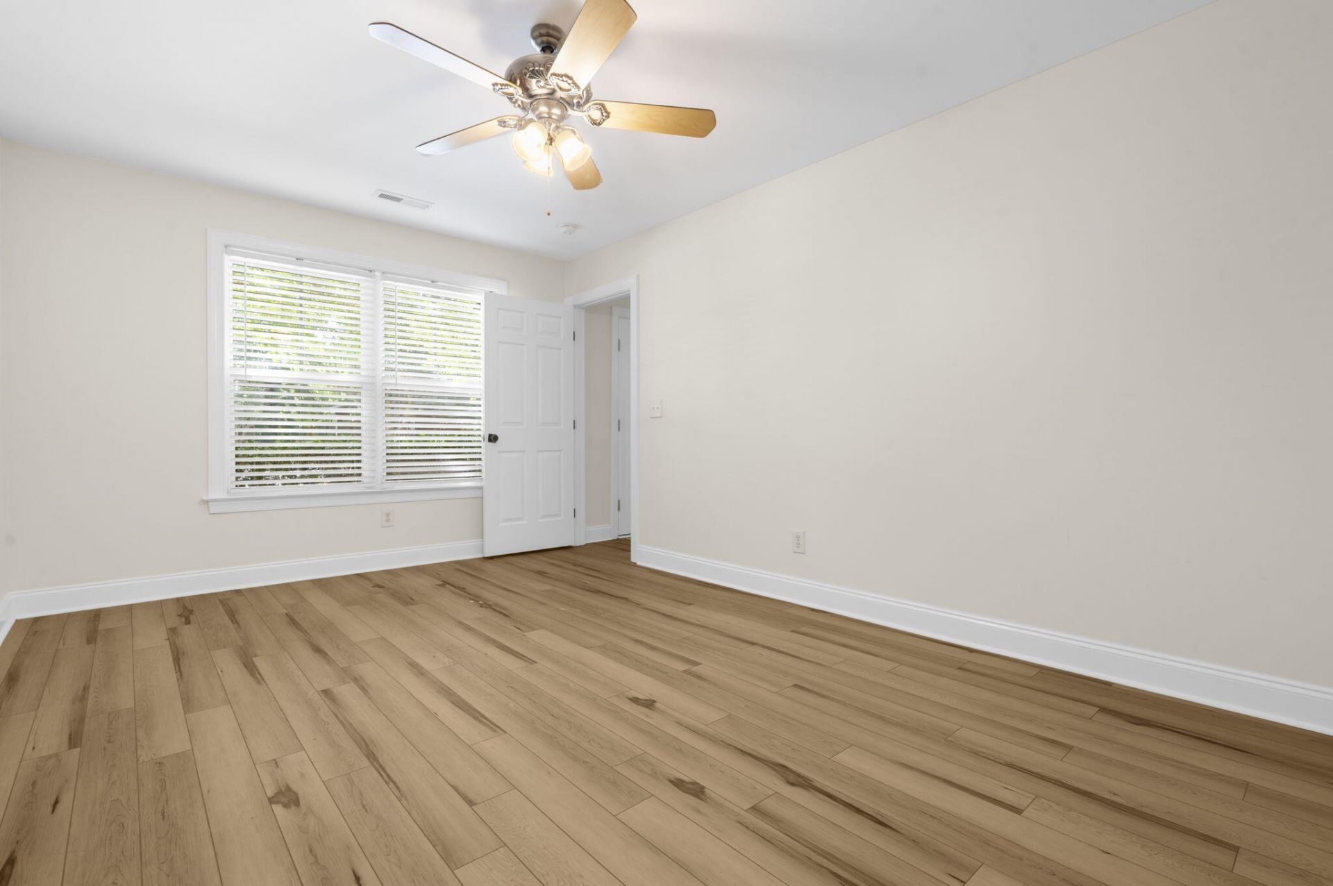 1677 Lauda Drive Photo 16