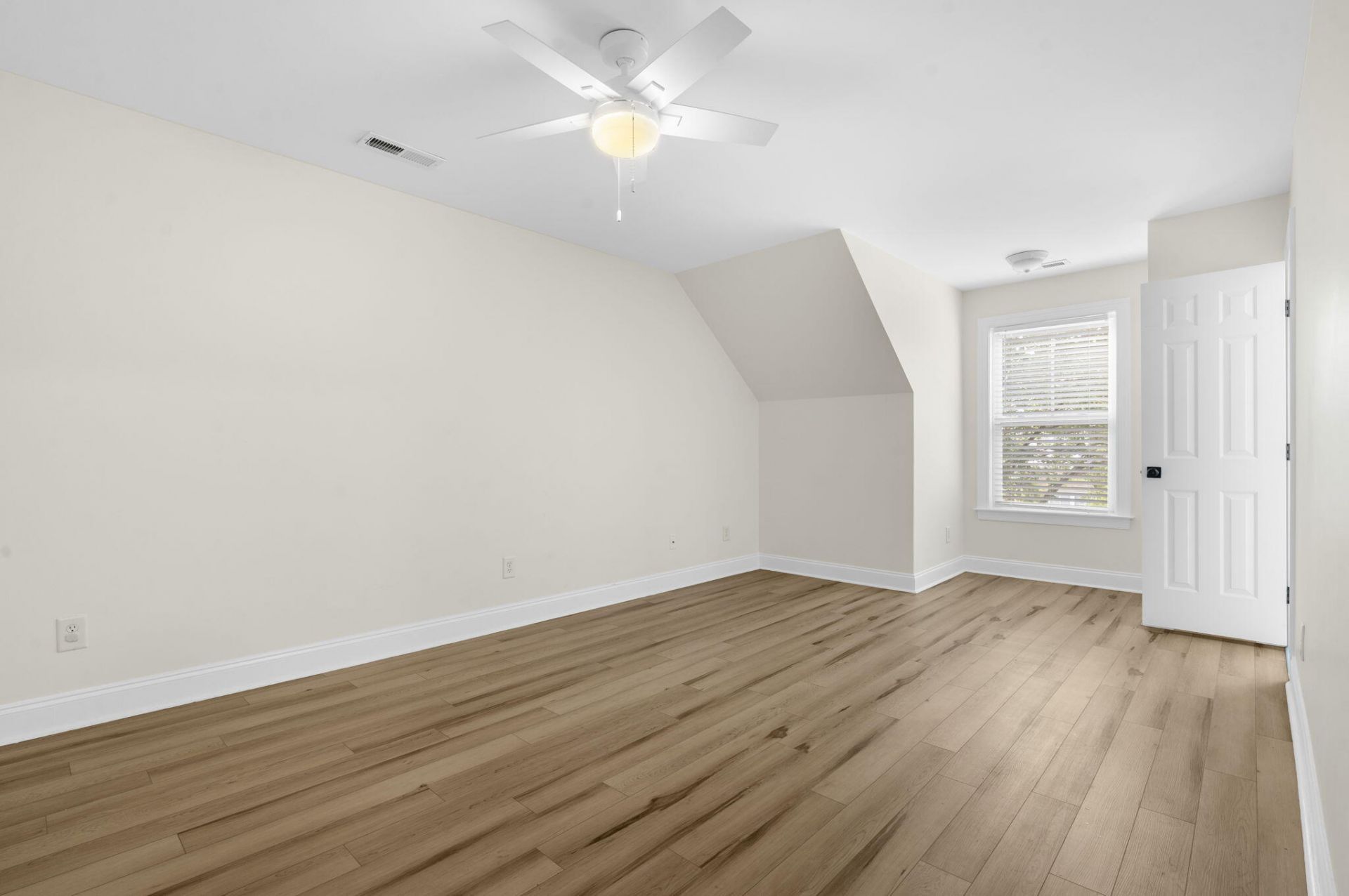 1677 Lauda Drive Photo 27