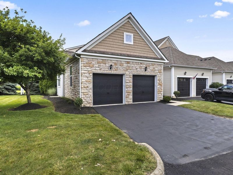 4645 Community Way, Unit 35, Hilliard, OH 43026 Photo 3
