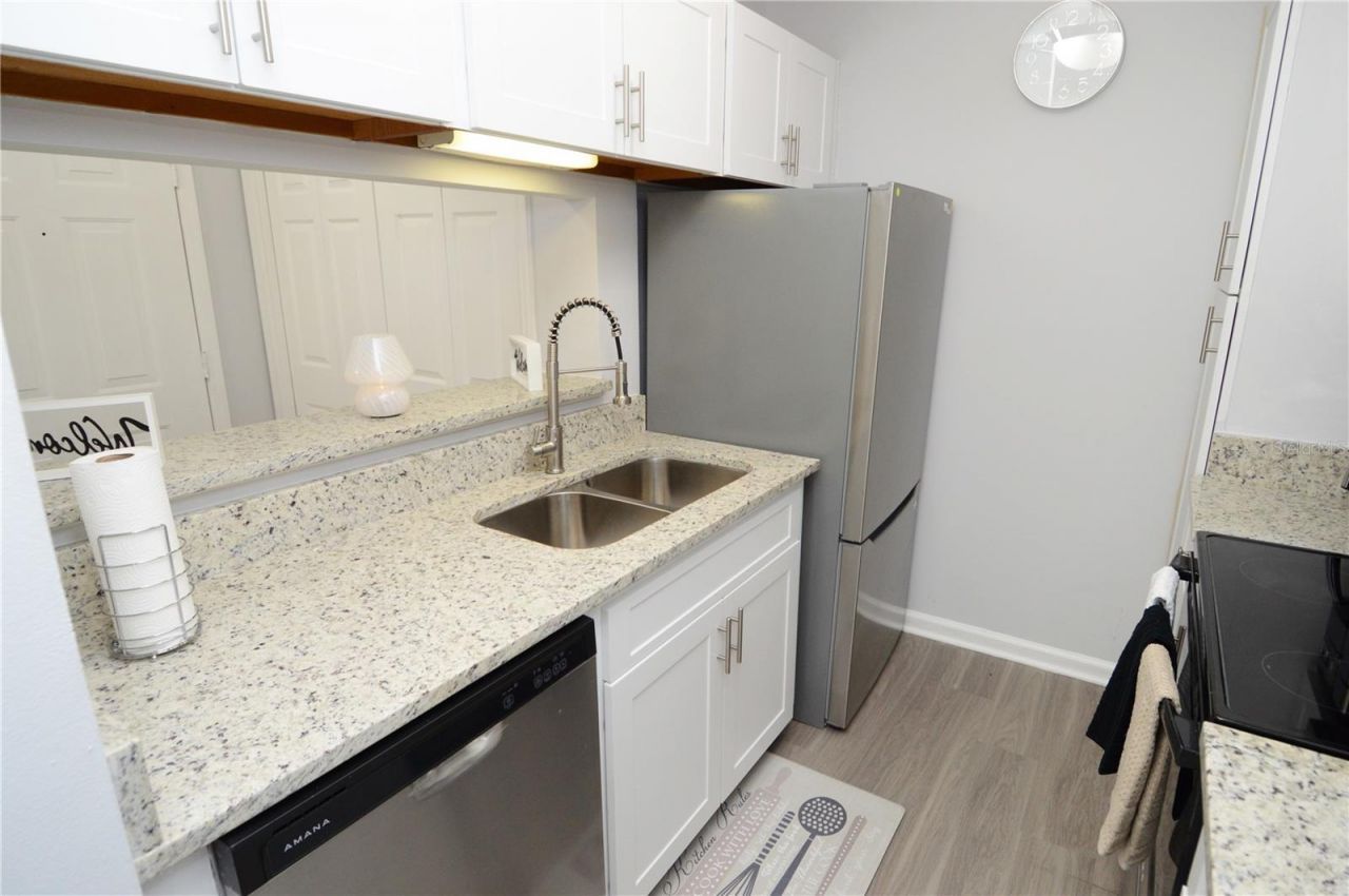 11901 4th Street N, Unit 6106, Saint Petersburg, FL 33716 Photo