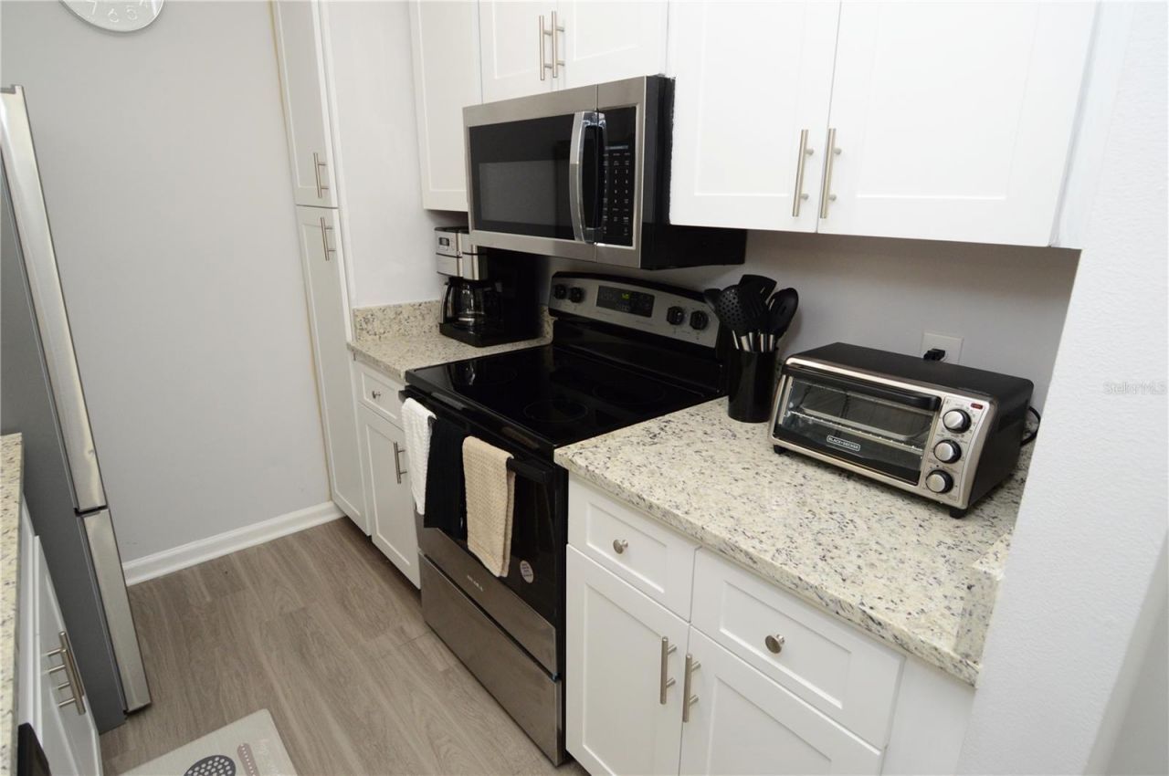 11901 4th Street N, Unit 6106, Saint Petersburg, FL 33716 Photo