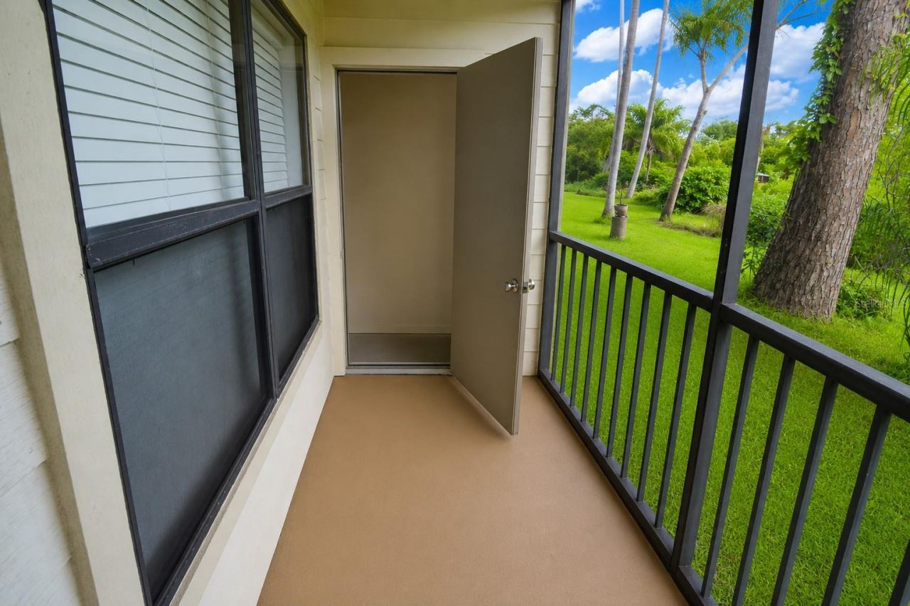 11901 4th Street N, Unit 6106, Saint Petersburg, FL 33716 Photo