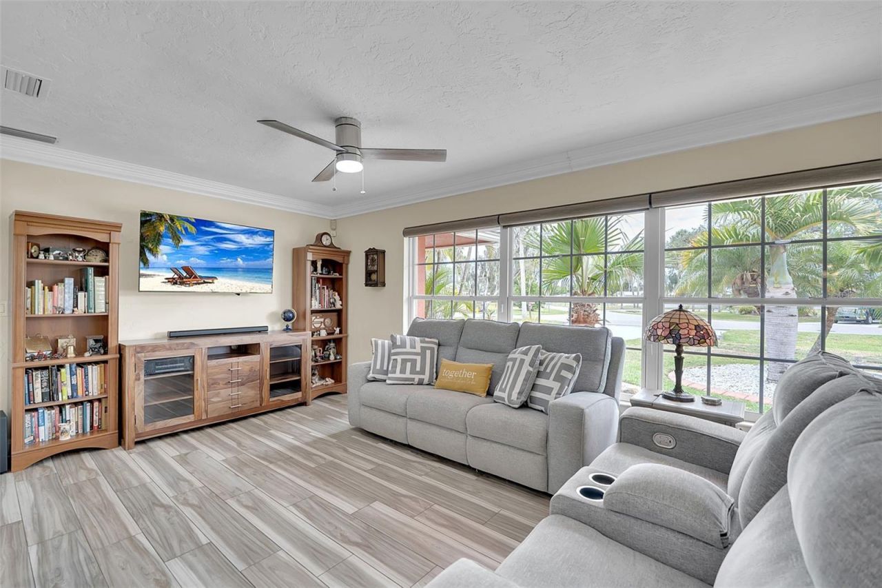 332 Shore Drive, Ellenton, FL 34222 Photo