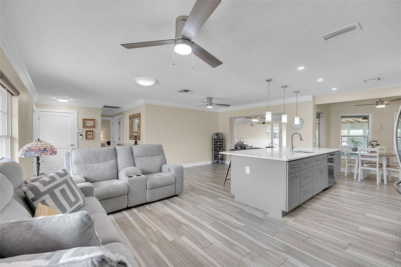 332 Shore Drive, Ellenton, FL 34222 Photo