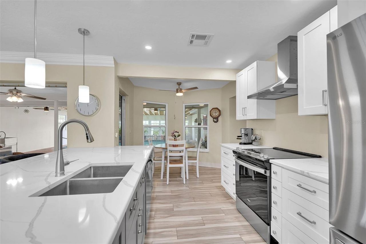 332 Shore Drive, Ellenton, FL 34222 Photo