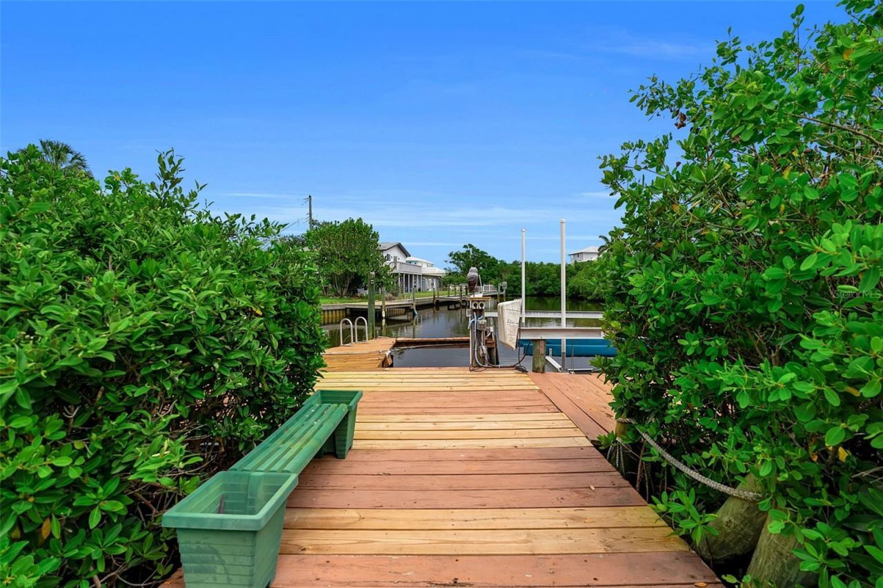 332 Shore Drive, Ellenton, FL 34222 Photo