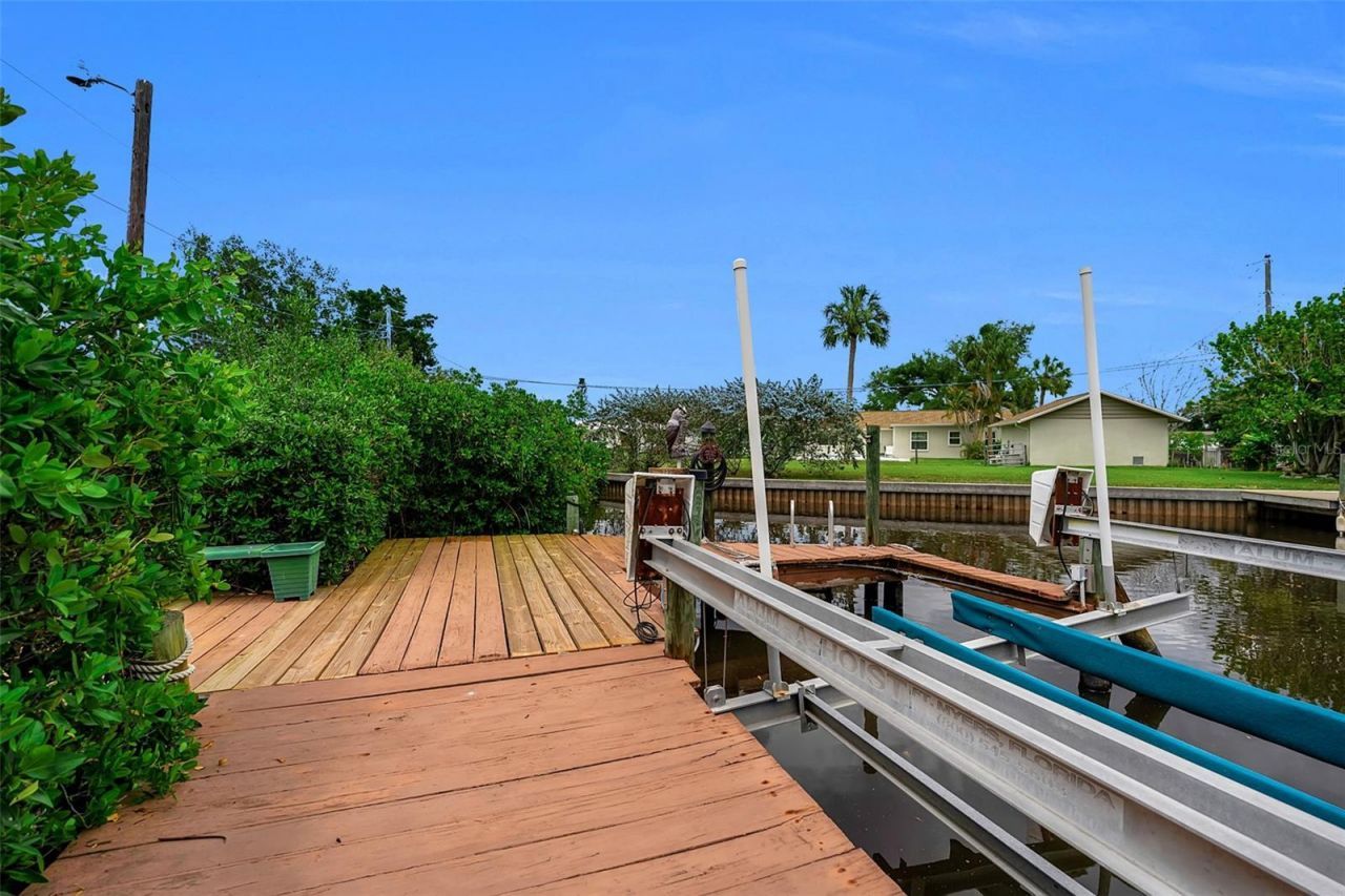 332 Shore Drive, Ellenton, FL 34222 Photo