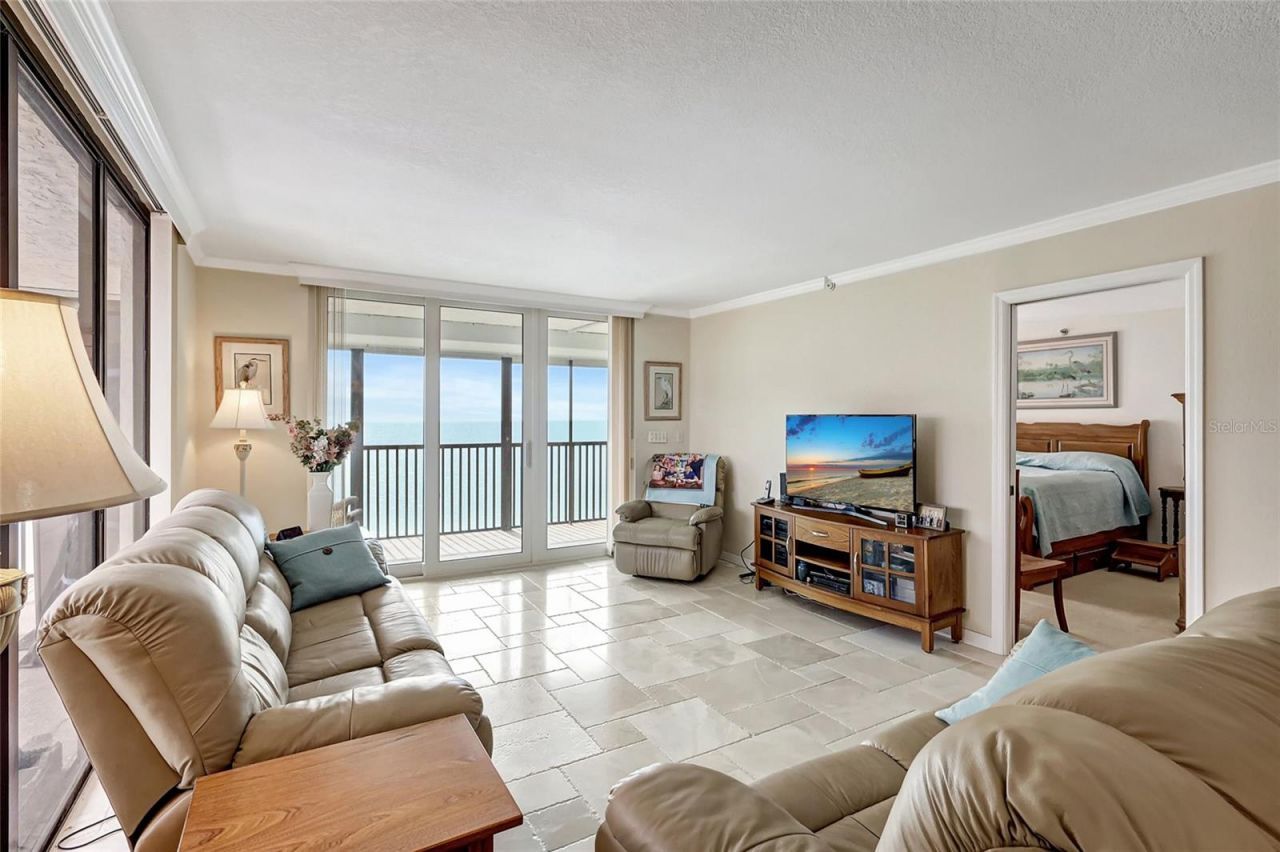 14900 Gulf Boulevard, Unit 401, Madeira Beach, FL 33708 Photo