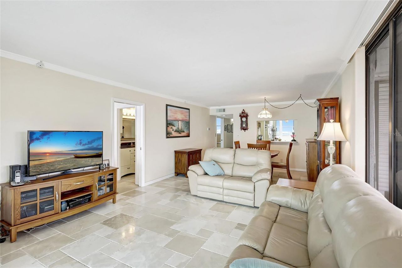 14900 Gulf Boulevard, Unit 401, Madeira Beach, FL 33708 Photo