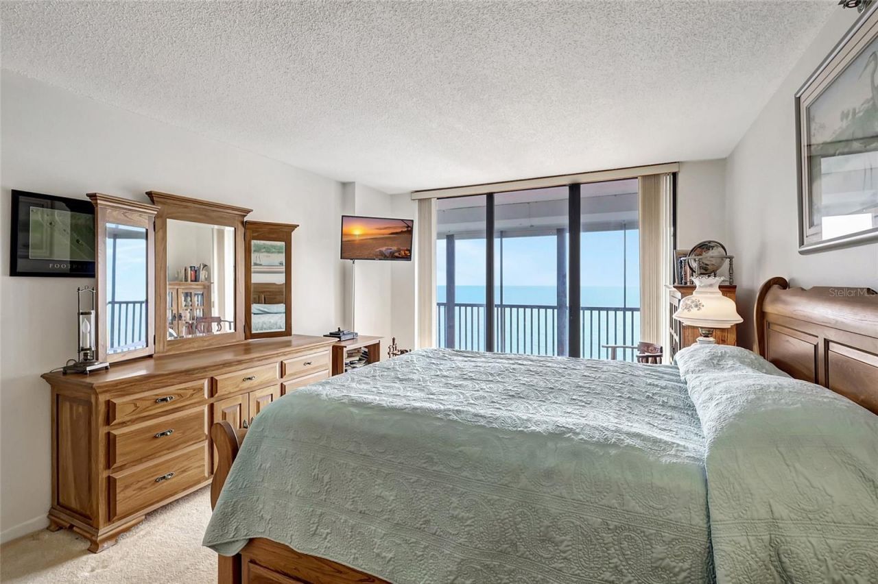 14900 Gulf Boulevard, Unit 401, Madeira Beach, FL 33708 Photo