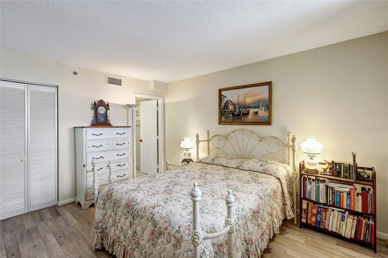 14900 Gulf Boulevard, Unit 401, Madeira Beach, FL 33708 Photo