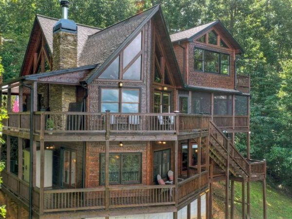 1404 Mountain High Drive, Mineral Bluff, GA 30559