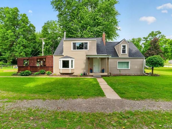 44850 Ecorse Road, Van Buren Twp, MI 48111