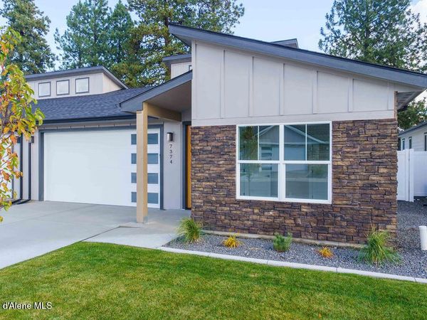 7374 N Breaux Dr , Coeur d'Alene, ID 83815