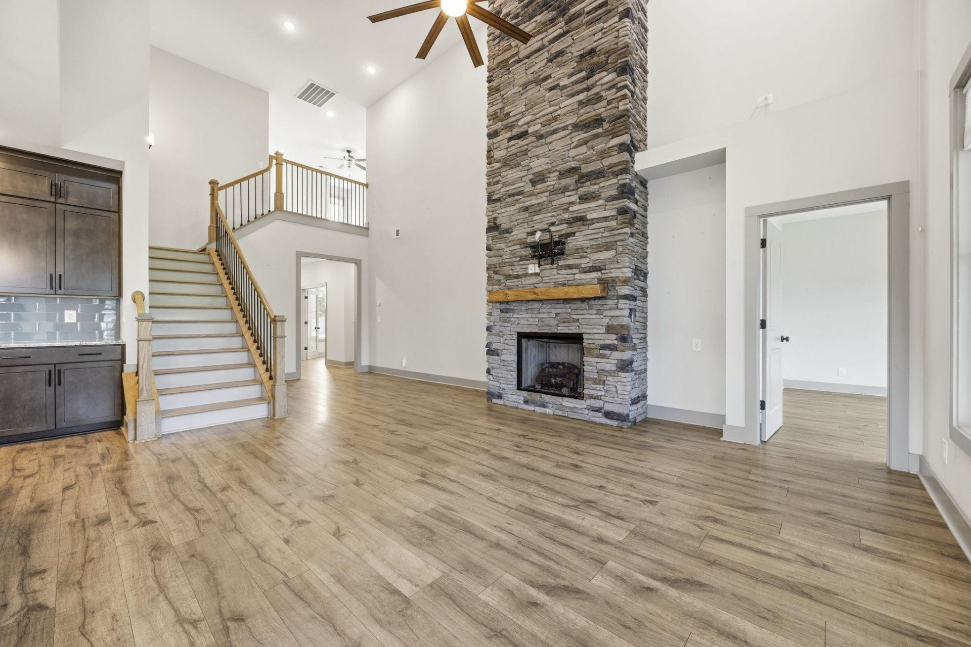 478 Harbor View Dr.  Photo 10