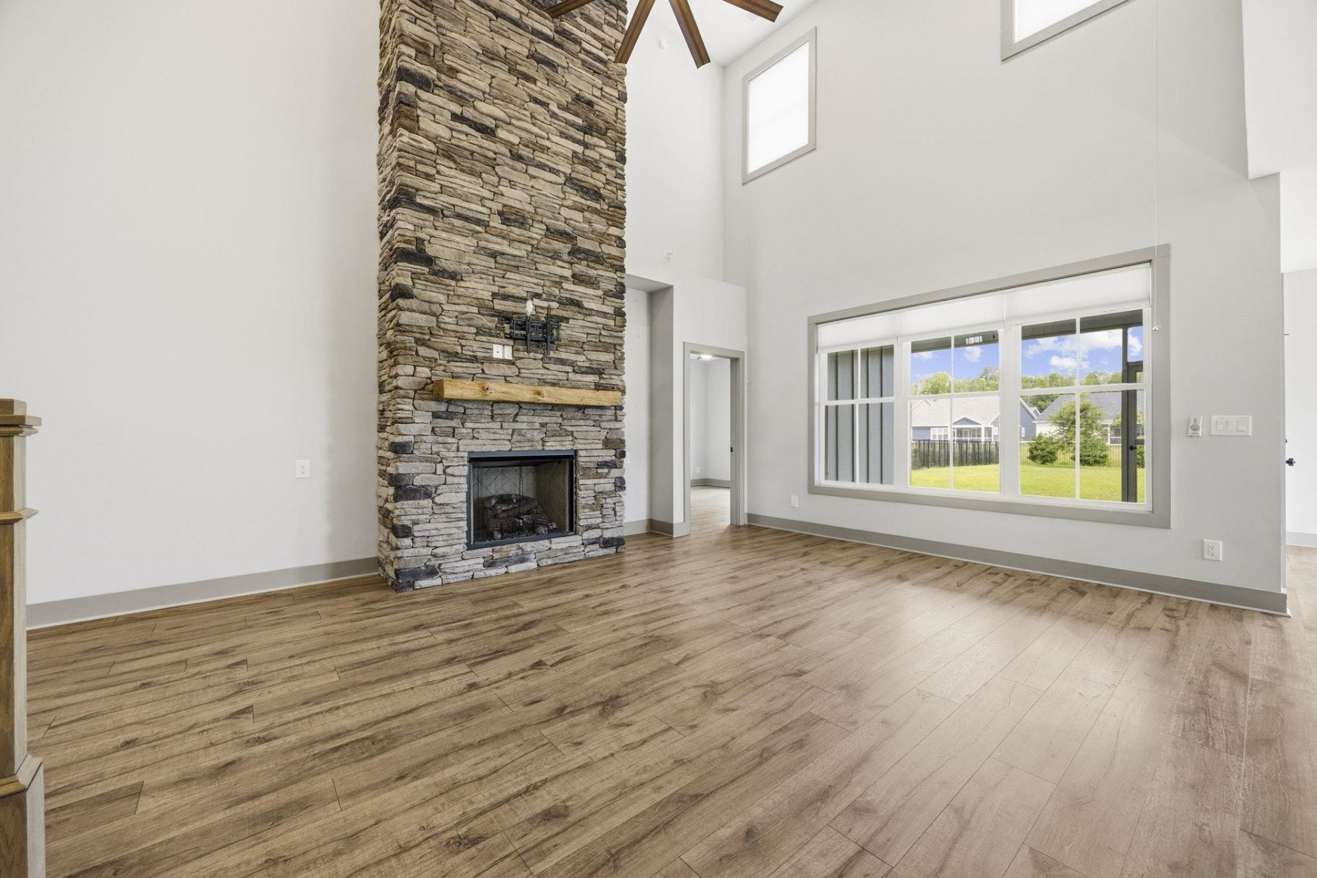 478 Harbor View Dr.  Photo 12