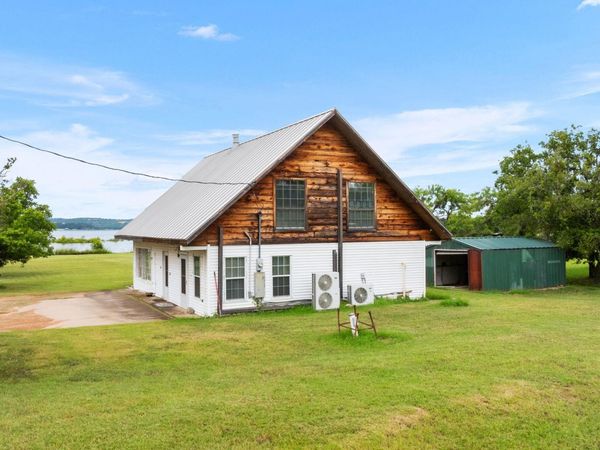 132 Blue Bird LN, Tow, TX 78657