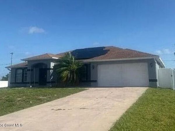 2759 NW 5th Street , Cape Coral, FL 33993