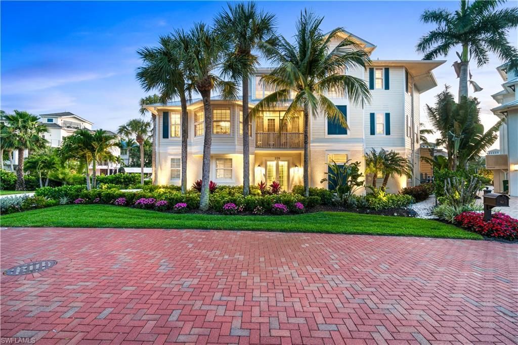 225 Bayfront Dr , Bonita Springs, FL 34134 Photo