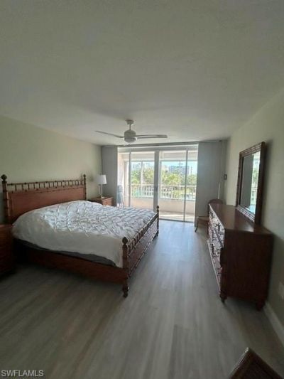 21 Bluebill Ave, Unit 303, Naples, FL 34108 Photo