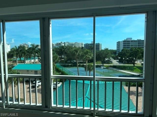 21 Bluebill Ave, Unit 303, Naples, FL 34108 Photo