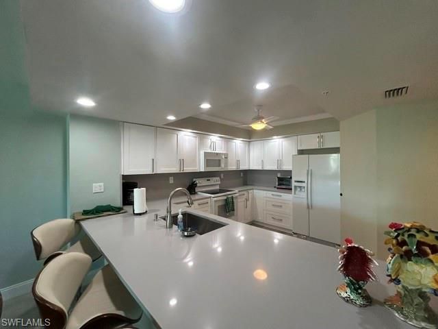 21 Bluebill Ave, Unit 303, Naples, FL 34108 Photo