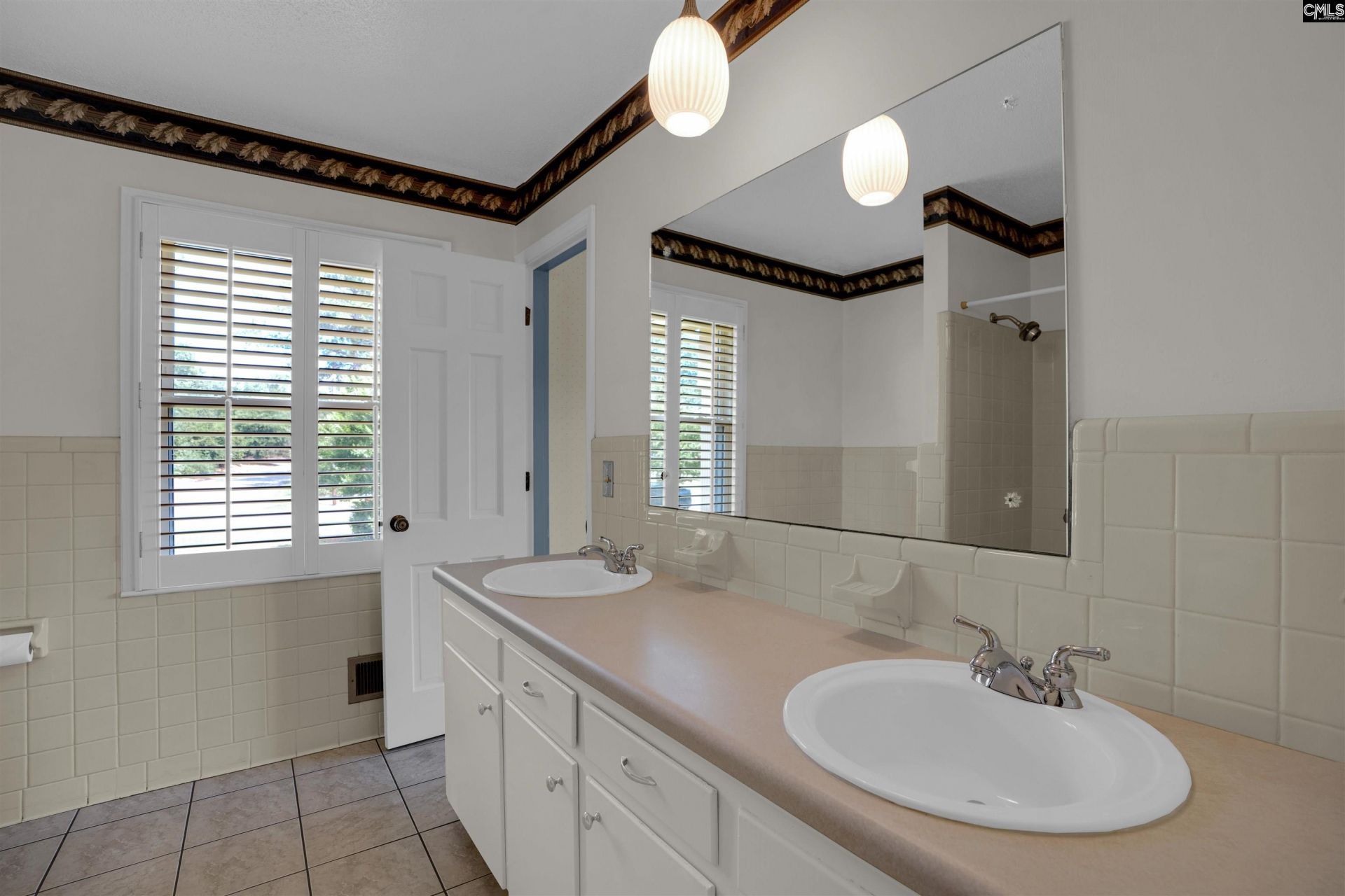 29 Beacon Hill Road  Photo 19