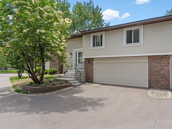 13906 Herald Way, Apple Valley, MN 55124
