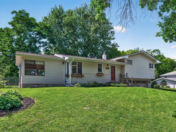 5302 Holiday Road, Minnetonka, MN 55345