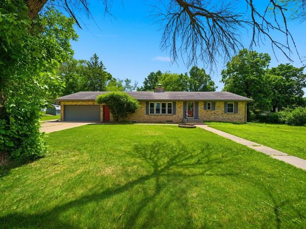 208 Snow Ridge, Le Sueur, MN 56058