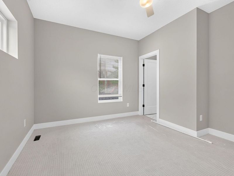 977 Oak Street , Columbus, OH 43205 Photo 28