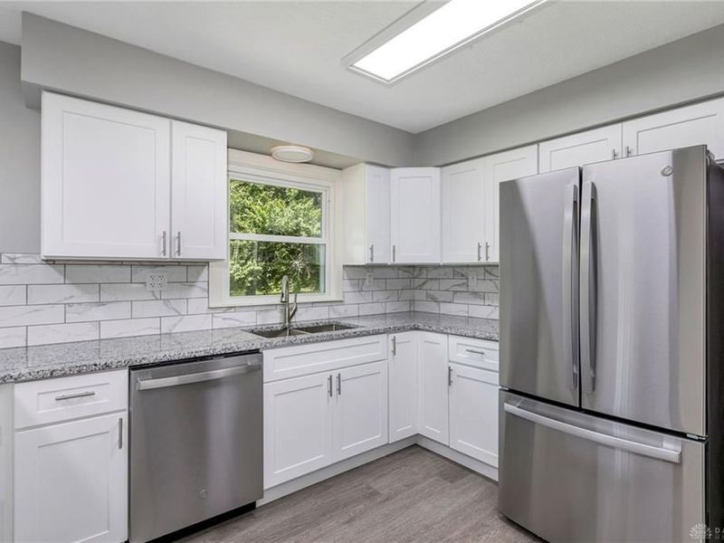 5813 Somers Gratis Road, Camden, OH 45311 Photo 12