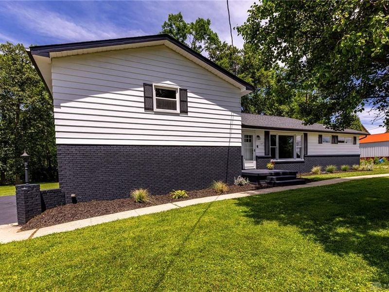 5813 Somers Gratis Road, Camden, OH 45311 Photo 5