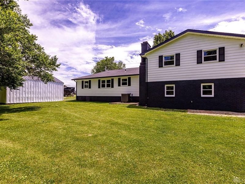 5813 Somers Gratis Road, Camden, OH 45311 Photo 7