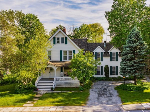 238 Seminary Avenue, Manchester, VT 05254