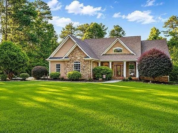 8179 Pineview Court , Villa Rica, GA 30180