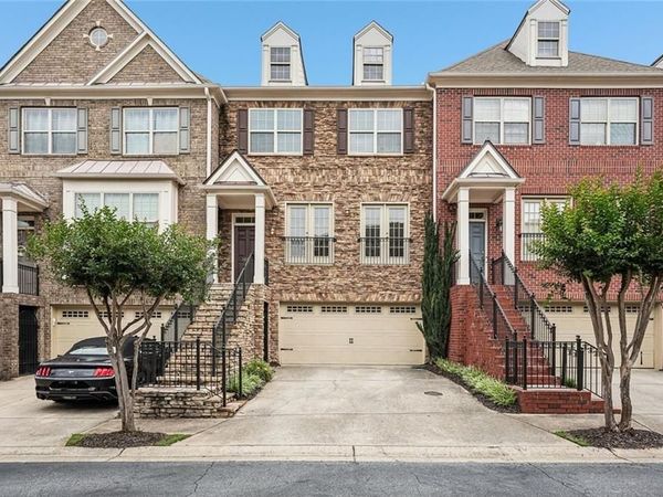 1005 Manchester Way , Roswell, GA 30075