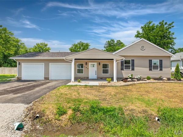 503 W Chestnut Street , Gillespie, IL 62033