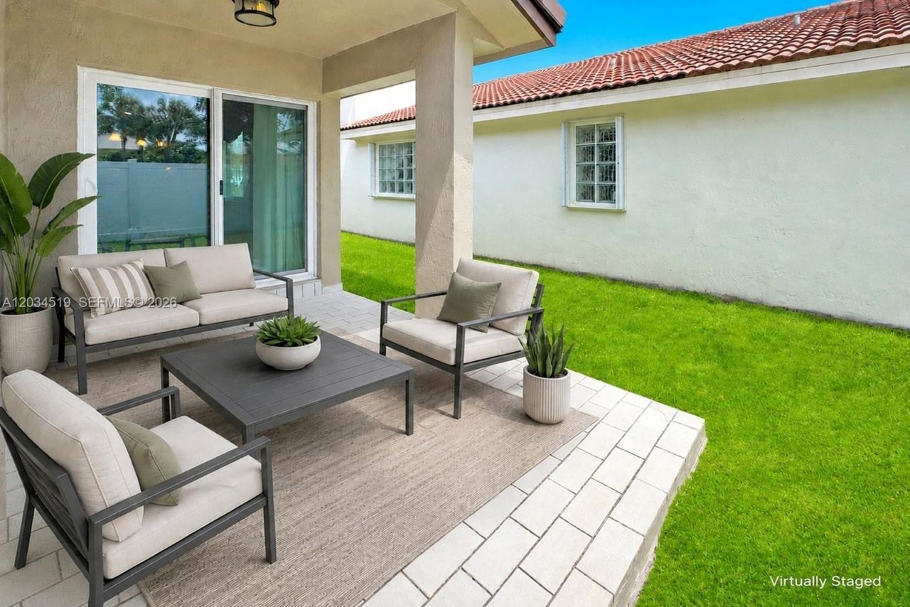 414 SW 177th Ave , Pembroke Pines, FL 33029 Photo