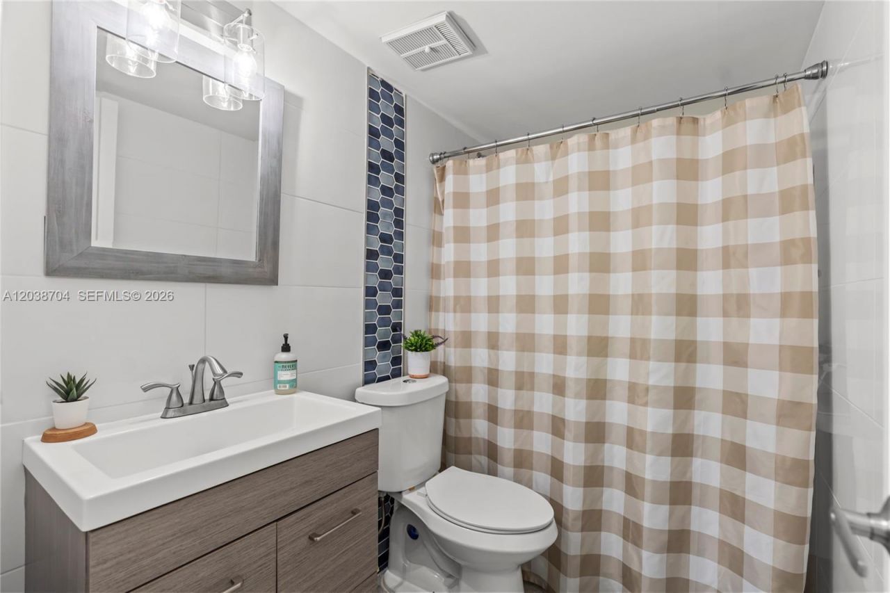 2055 SW 122nd Ave, Unit 326, Miami, FL 33175 Photo