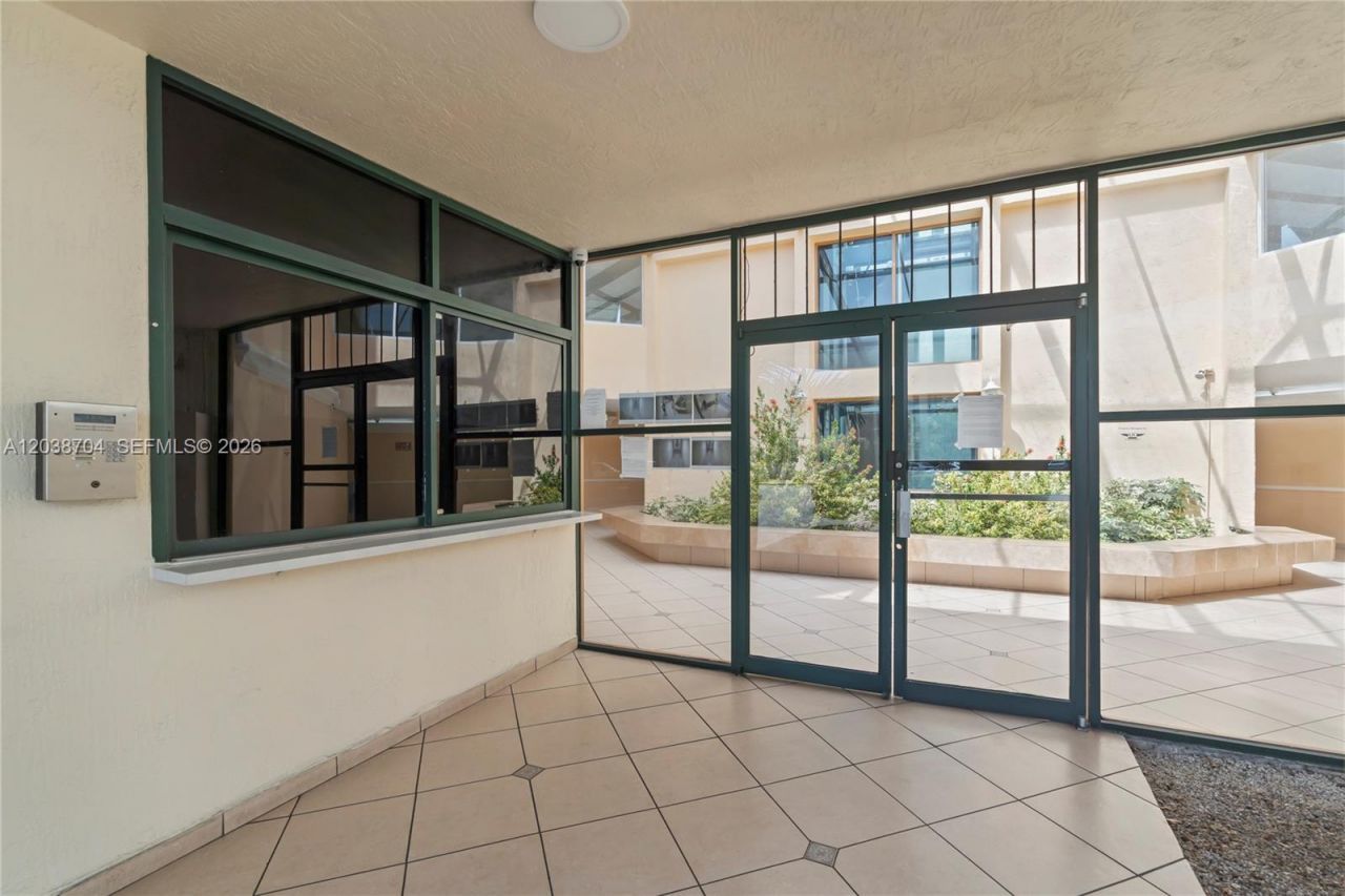 2055 SW 122nd Ave, Unit 326, Miami, FL 33175 Photo