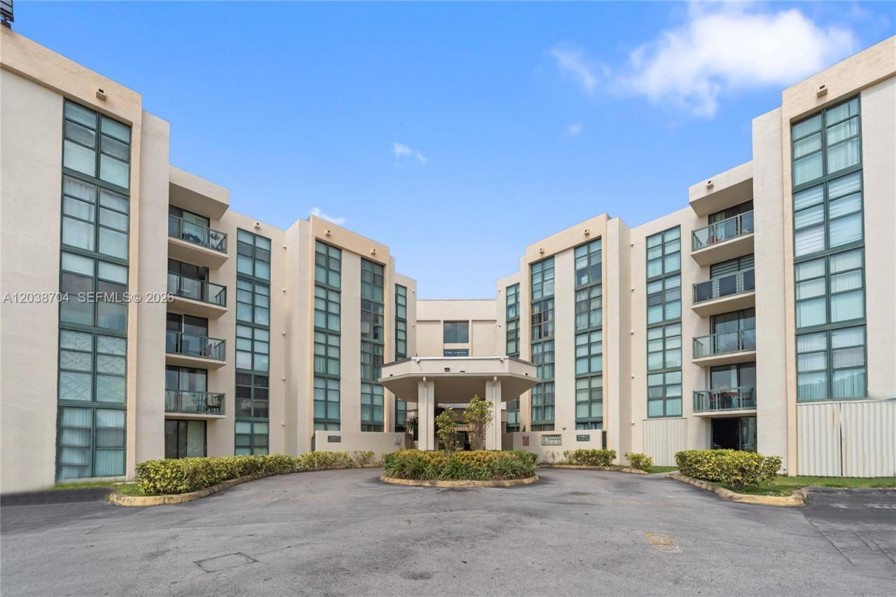 2055 SW 122nd Ave, Unit 326, Miami, FL 33175 Photo