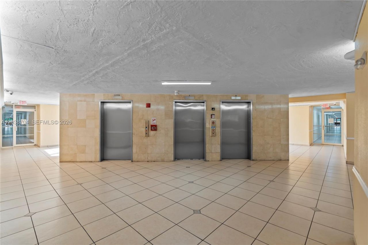 2055 SW 122nd Ave, Unit 326, Miami, FL 33175 Photo