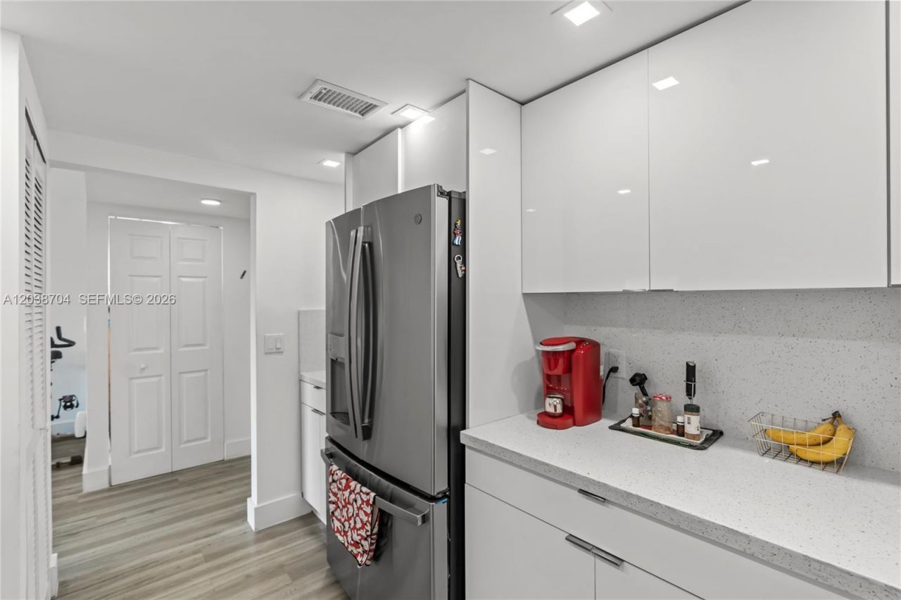 2055 SW 122nd Ave, Unit 326, Miami, FL 33175 Photo