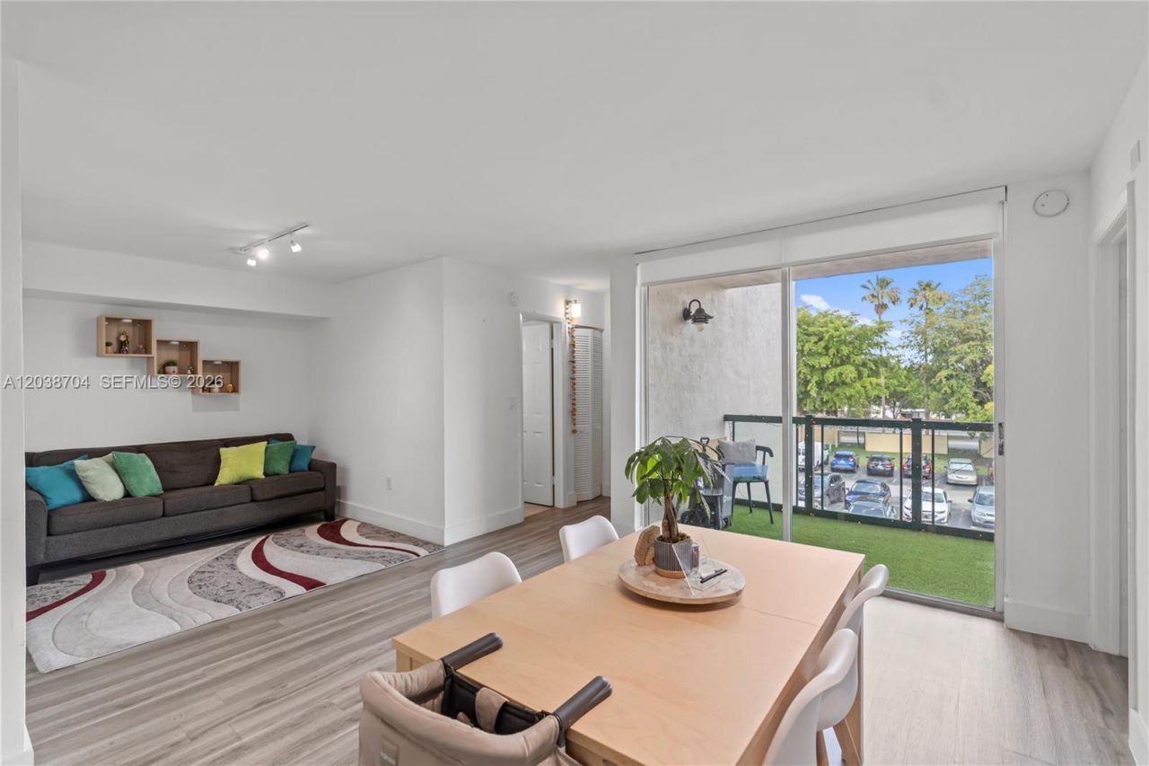 2055 SW 122nd Ave, Unit 326, Miami, FL 33175 Photo